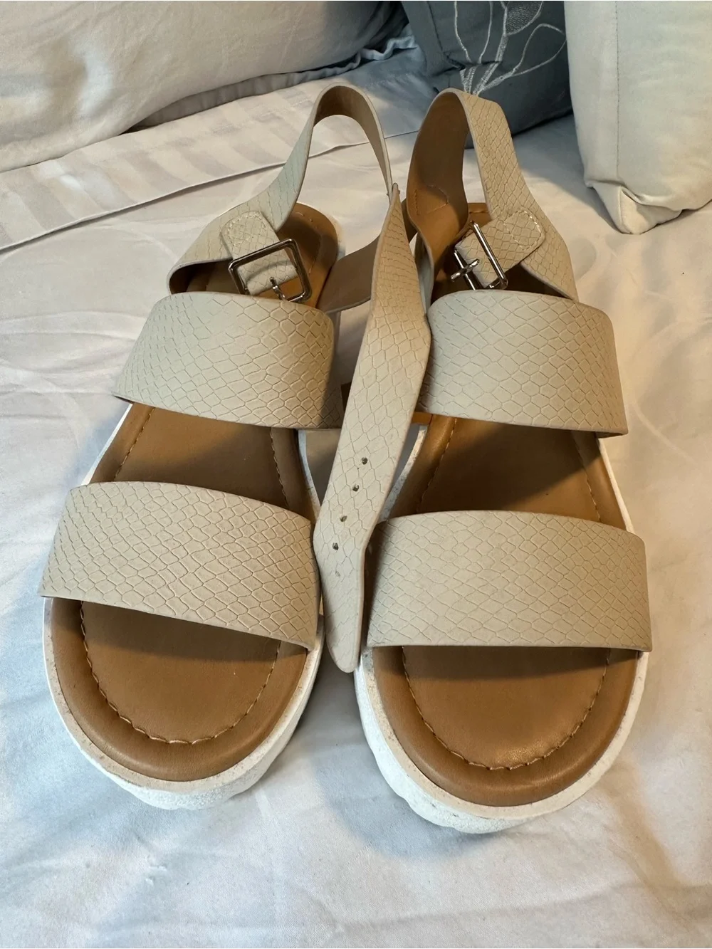 Women’s Beige Chunky Strap Sandals